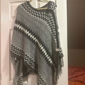 Source Unknown Monochrome Chevron Cape